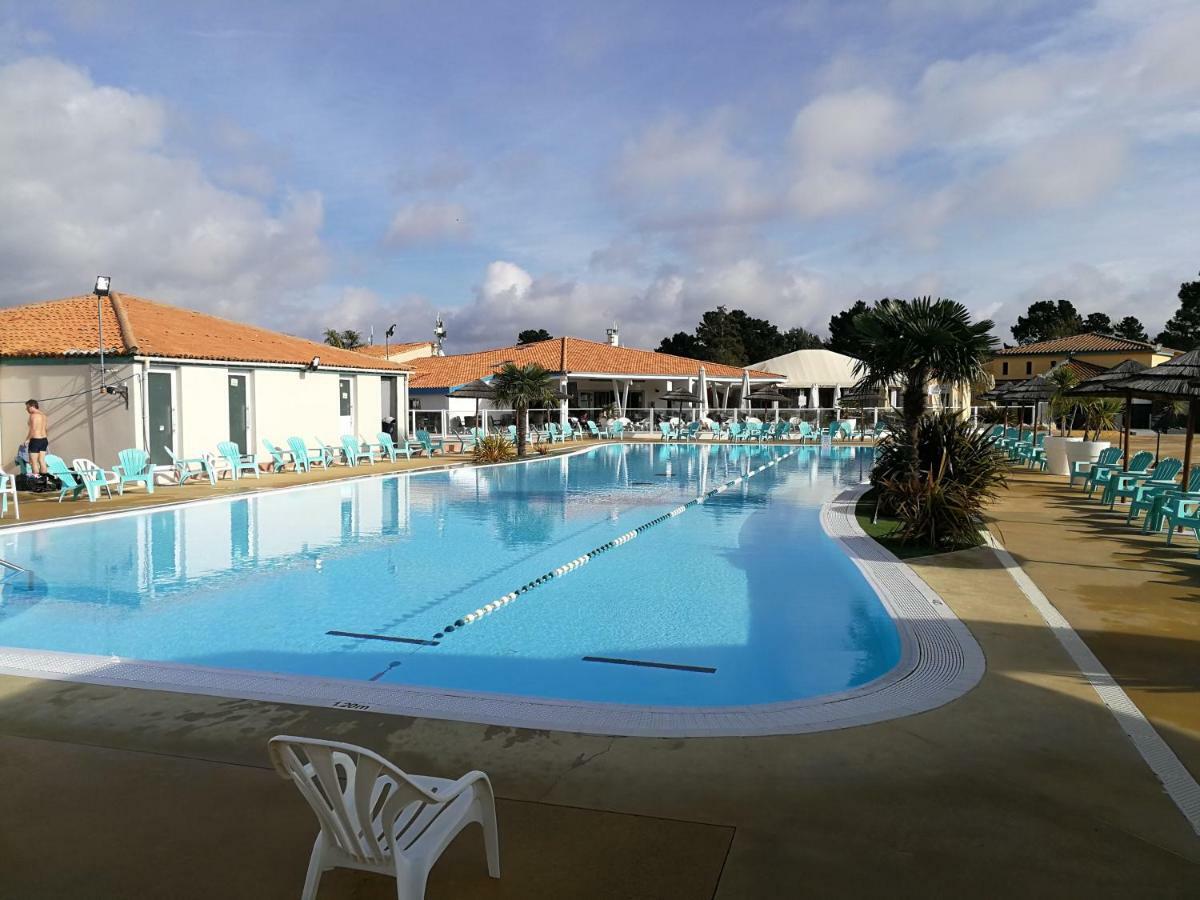 Bungalow 3Ch 2Sdb 8 Pers. Les Mathes Exterior foto